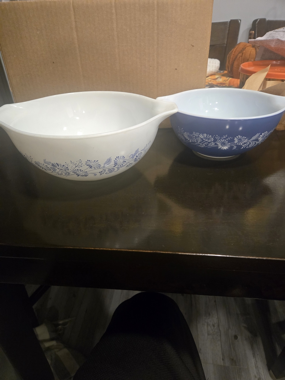 Vintage Pyrex Colonial Mist Cinderella Mixing Bowls 442 & 443 Blue White Daisies